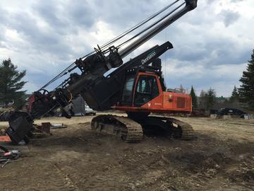 Daewoo Ébrancheuse 220LL