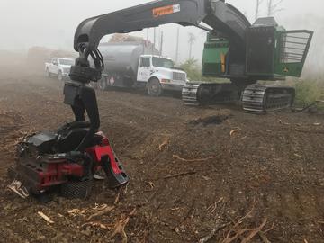 John Deere Multifonctionnelle sur Chenilles 853MH